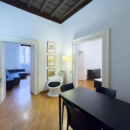 Maison Roseto Trevi Rome